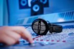beyerdynamic DT 990 Pro 250 ohm Over-Ear Studio Headphones for Mixing, Mastering, and Editing - Image 4